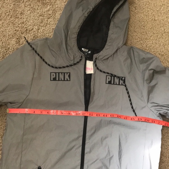 NWT! Pink Victoria’s Secret Limited edition jacket - Picture 8 of 8